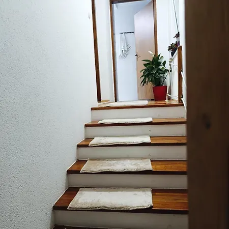 House * Tuzla